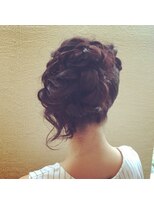 あだち美容室 アンフローリア(en fleurir)&nbsp;【大人のパーティヘア・お着物にも！】ツイストアレンジ♪