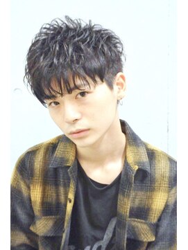 ファミーユ(famille) famille・刈り上げグランジショートレイヤー