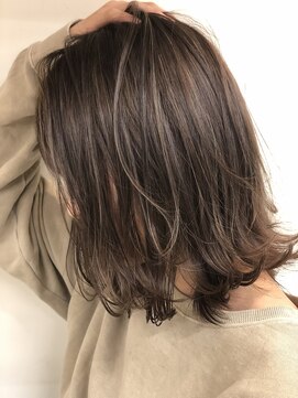 キアラ(Kchiara) 細めハイライトミディアム/福岡天神川野直人