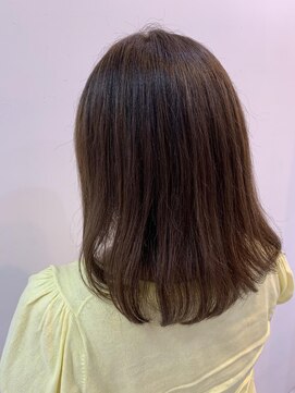 エスカーラ 表参道(THE ESCALA) ミルクティーアッシュ&髪質改善トリートメント【タビラマユミ】