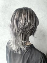 ヘアサロンM 新宿&nbsp;透明感抜群シルバーカラー★