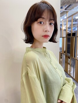 アリスバイアフロート 自由が丘(ALICe by AFLOAT) ネビージュ切りっぱなし外ハネこなれミディア