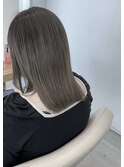 シルバーベージュカラー