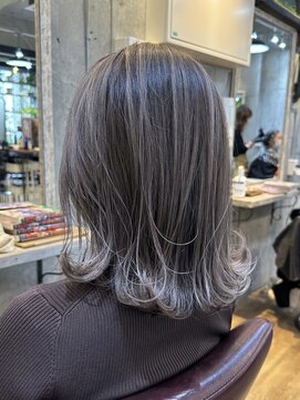 リィリ バイ ロダット 横浜(rili by LODAT) ラベンダーシルバー×バレイヤージュ【rili横浜】