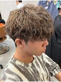波巻きパーマスパイラルパーマツイストスパイラルパーマメンズ