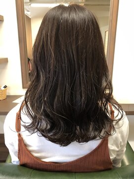 ミーツ meets+ 【meets】柔らかいシルエットの大人可愛いスタイル