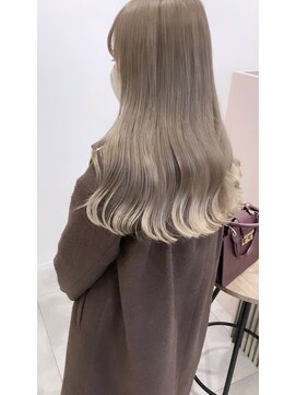 カシェ キョウマチ(cashe’e) ホワイトベージュ