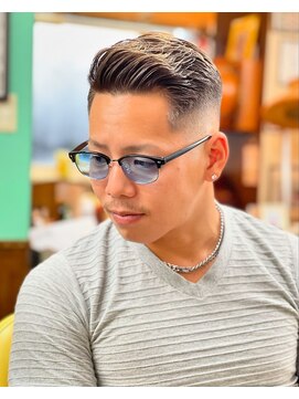 グルーミングサロン バーバーヤマシタ(GROOMING SALON BARBER YAMASHITA) サイドパート×アイロンパーマ