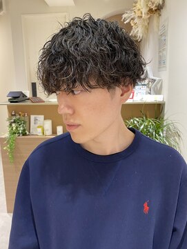 クーナバイトマト 横浜(Cuna by TOMTO) 【RYOSUKE】メンズパーマ_波巻きパーマ_メンズマッシュ