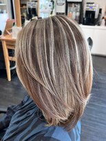 エムプラス 二子玉川(Mplus)&nbsp;【白髪手術】ハイトーンの明るい白髪ぼかしC Mplusミズイデ