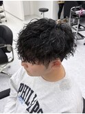 ツイストスパイラルパーマツーブロック刈り上げメンズマッシュ