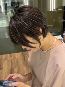 オーク 兵庫(OAK)の写真/【兵庫駅徒歩3分◆9時～22時まで営業】グレイカラーも楽しめる時代に！"なりたい"カラーを叶えませんか？