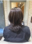 透け感カラー×レイヤーカットで軽やかに大変身!