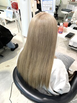 イロアイ(iro I) ミルクティーベージュ