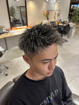 ツイストパーマ×ホワイトメッシュ