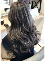 キャパ(CAPA)&nbsp;コントラストハイライト×グレージュ(茅ヶ崎/20代/韓国ヘア)