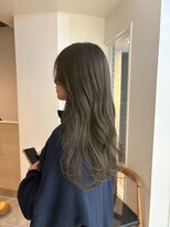 アヴェル 自由が丘(Avelle)&nbsp;透明感オリーブグレージュ×ゆるふわロング