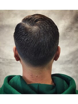 フォーコーナーズ(Four Corners) 【barberstyle】スキンフェード
