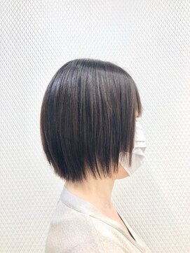 クオリス 上福岡店(QUALIS) 小顔ショート/ショートボブ/白髪染め/40代50代60代/暗めカラー