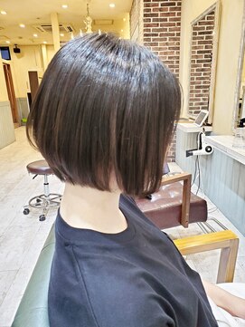 ヨハク(yohak) ショートボブ