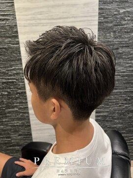 プレミアムバーバー 赤坂店(PREMIUM BARBER produce by HIRO GINZA) 前上げツーブロック【ヒロ銀座】赤坂/バーバー/パーマ