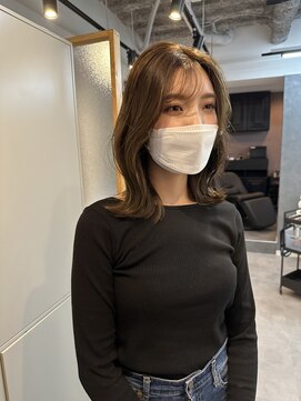 コス(KOS) 大人レイヤー×外ハネ