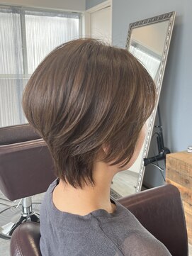 イズミー(is me.) 大人ショート