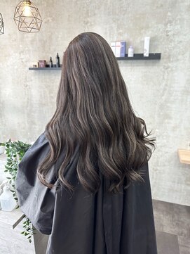 エピ(epi) 髪質改善/レイヤー/ハイライト/縮毛矯正/20代/30代/40代