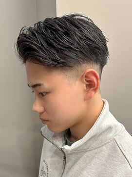 エルマーク 京都河原町(L-MARK) アップバングツーブロックバーバーフェードツイストメッシュ