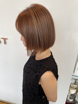 コワファースト 大分(COIFF1RST) 大人可愛いショートボブ白髪ぼかし20代30代40代/大分