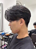 カルム(kalm) 毛流れセンターパートニュアンスパーマカルマヘアメンズパーマ