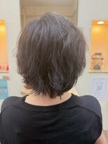 ウルア(urua)&nbsp;ブリーチ毛を艶グレージュにトーンダウン