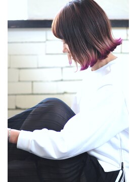 サーティーン(THIRTEEN) ★切りっぱなし外ハネボブ×裾カラー★