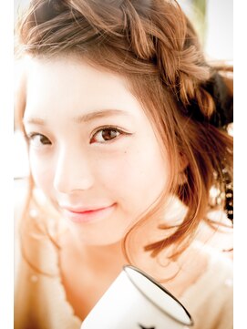 イディール(i:deal) 編み込み簡単アレンジ。