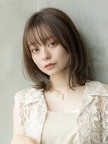 ドットハリス(.Hallis)&nbsp;大人かわいい/小顔/ミディアムレイヤー/20代30代40代