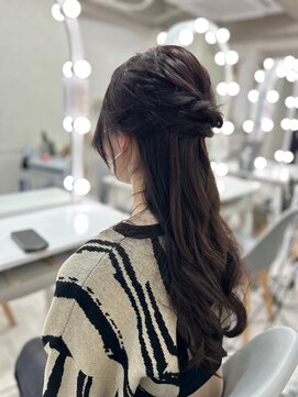 ラモ(RAMO) ナチュラルハーフアップ