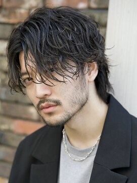 ルーシー 川越(LUCEY) センターパートフェザーパーマシャドウパーマメンズパーマ