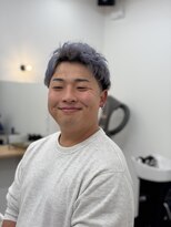 ヘアルームキムラ(HAIR ROOM KIMURA)&nbsp;フェードツーブロアップバングシルバーアッシュハイトーンカラー