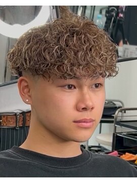 イーラ アメ村店(era) スペインカール