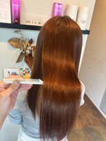 ヘアールーム(Hair Room)&nbsp;縮毛矯正で髪質改善！うねりのないストレートヘア