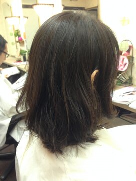 フェリシータ 緑地公園店(felicita) マットアッシュベージュ＠斜めバングナチュラルカールセミディ