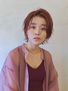 ビートル(Beetle) ピンク/ワインレッド/かきあげバング/レイヤー/ウルフ/外はね