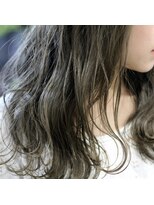 チルハウス(Chill-hus) 柔らかゆるふわ韓国ウェーブ_透明感グレージュ_クセ毛風パーマ
