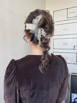 ホワイトルーム(White Room)&nbsp;編みおろし × ポニーテール