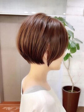 ウル 名古屋栄(ulu) 似合わせカットショートボブ