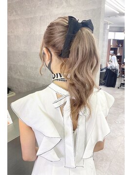 リア 大阪梅田(Ria) ~ミルクティーべージュ ポニーテール~【Ria 大阪 梅田】