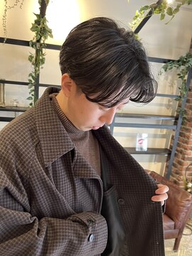 バーシャミ 博多(Baciami) センターパートスタイル