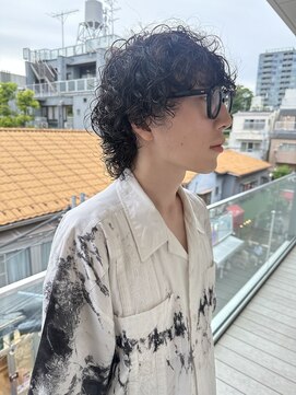 ホロ(hollo) メンズウルフパーマショートスパイラルパーマ