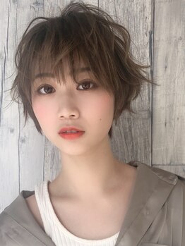 ロッソ うるま店(Rosso)の写真/年代別に合わせたショートスタイルを楽しむ♪どこから見ても美しいシルエットで上品ヘアに変身★[うるま]