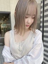 イェッカ(YECCA) ブリーチ１回◎王道ミルクティー